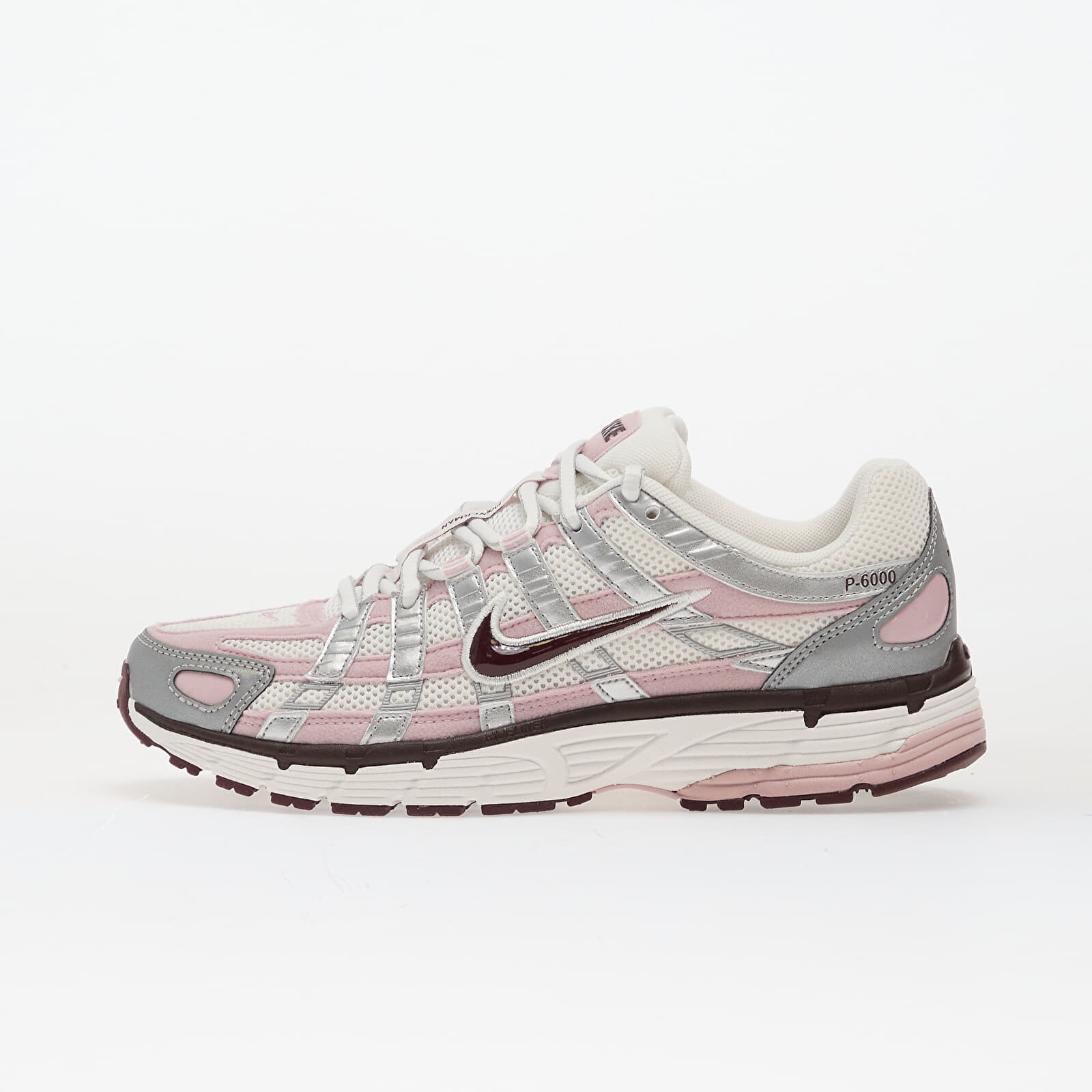 Tenisky Nike W P-6000 Summit White/ Plum Chalk-Metallic Silver EUR 35.5