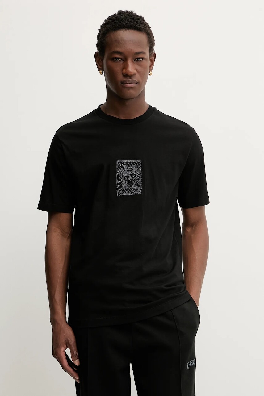 Bavlnené tričko HUGO pánske, čierna farba, s nášivkou, 50546804