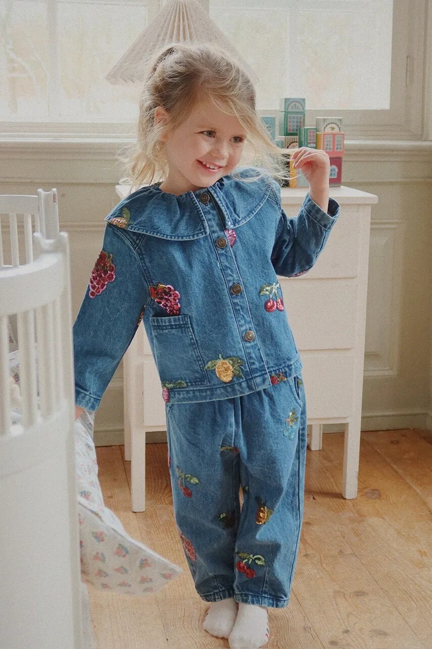 Detské rifle Konges Sløjd MAGOT SEQUIN FRILL PANTS GOTS KS104365