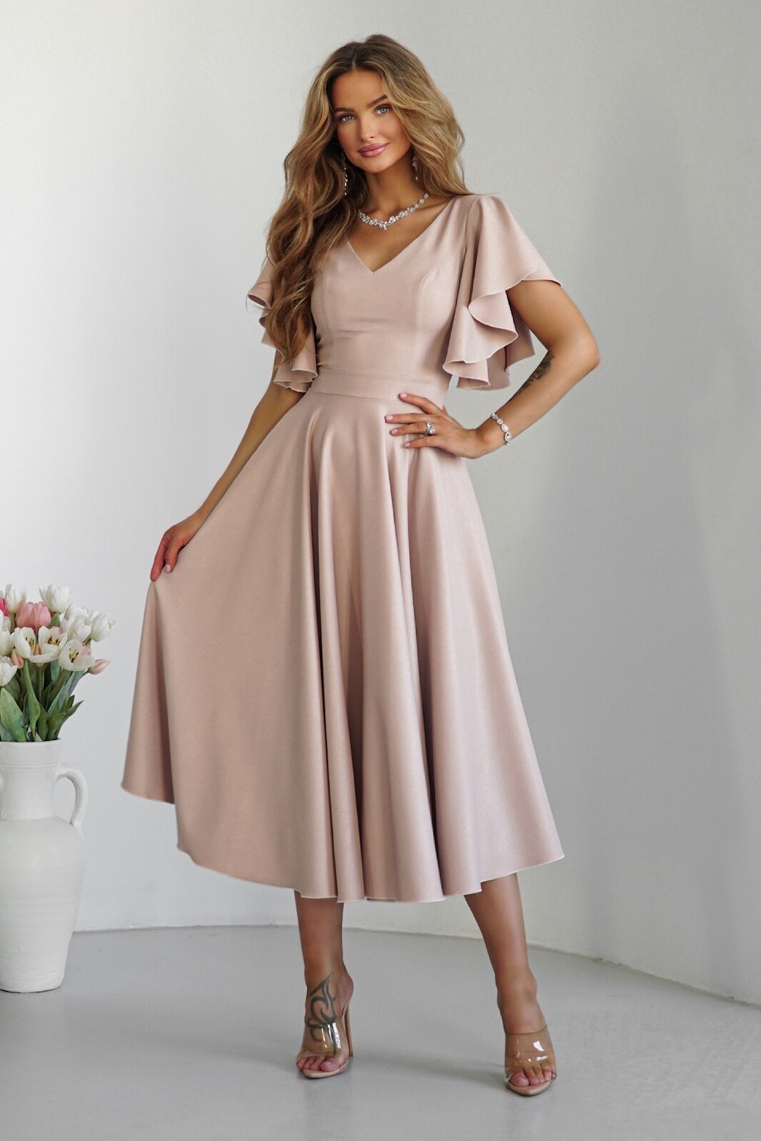 Warsaw Dress Béžové midi šaty s volánovými rukávmi Veľkosť: XS