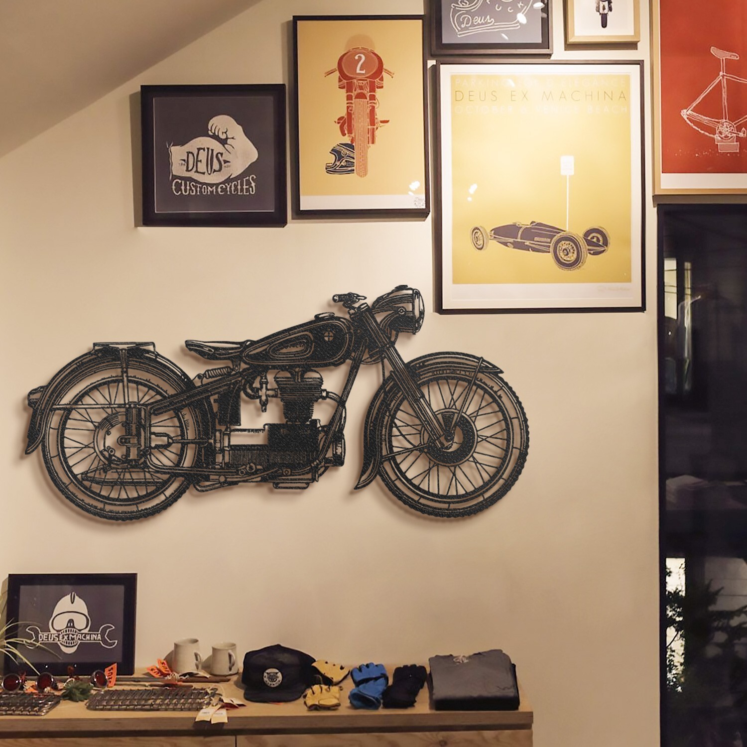Nástěnná kovová konstrukce Cafe Racer černá