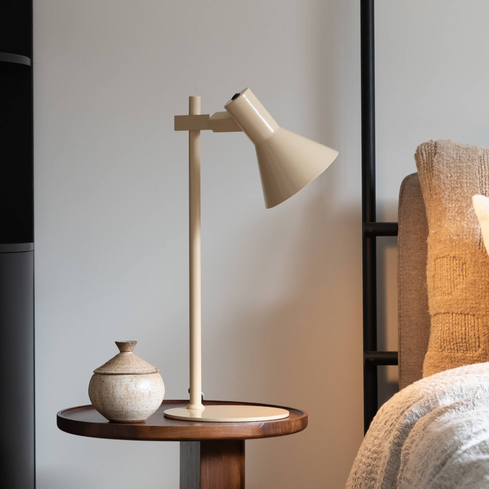 It's about RoMi stolová lampa Stavanger, béžová, výška 51 cm