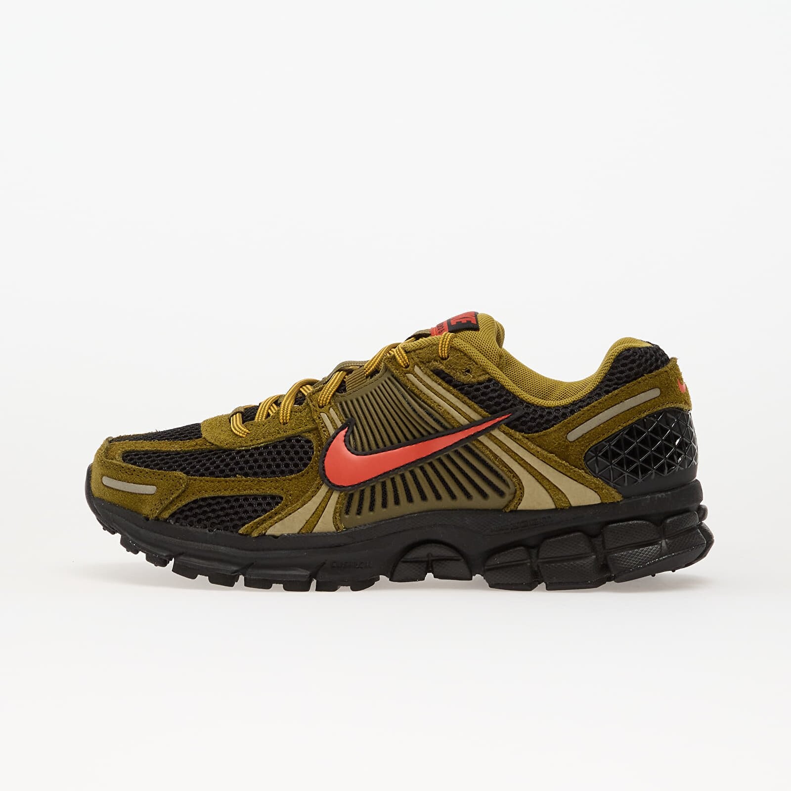 Tenisky Nike Zoom Vomero 5 Premium Olive Flak/ Picante Red-Black EUR 39