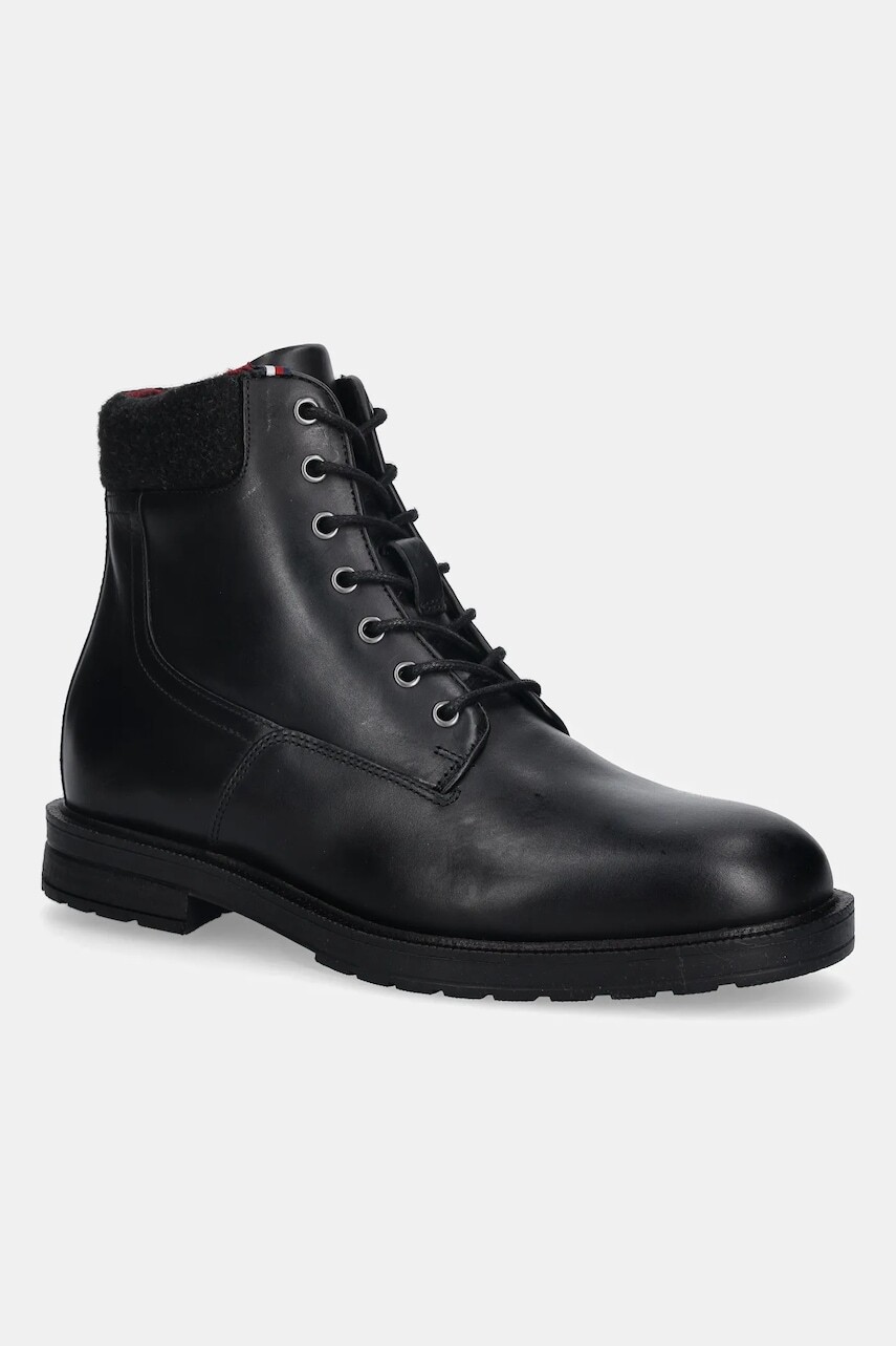 Kožené členkové topánky Tommy Hilfiger CLEATED HILFIGER W LTH BOOT čierna farba, FM0FM05562