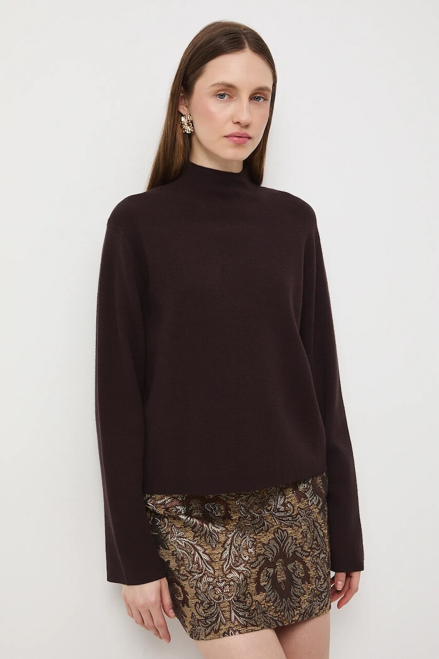 Sveter Medicine hnedá farba, ľahké, s polorolákom