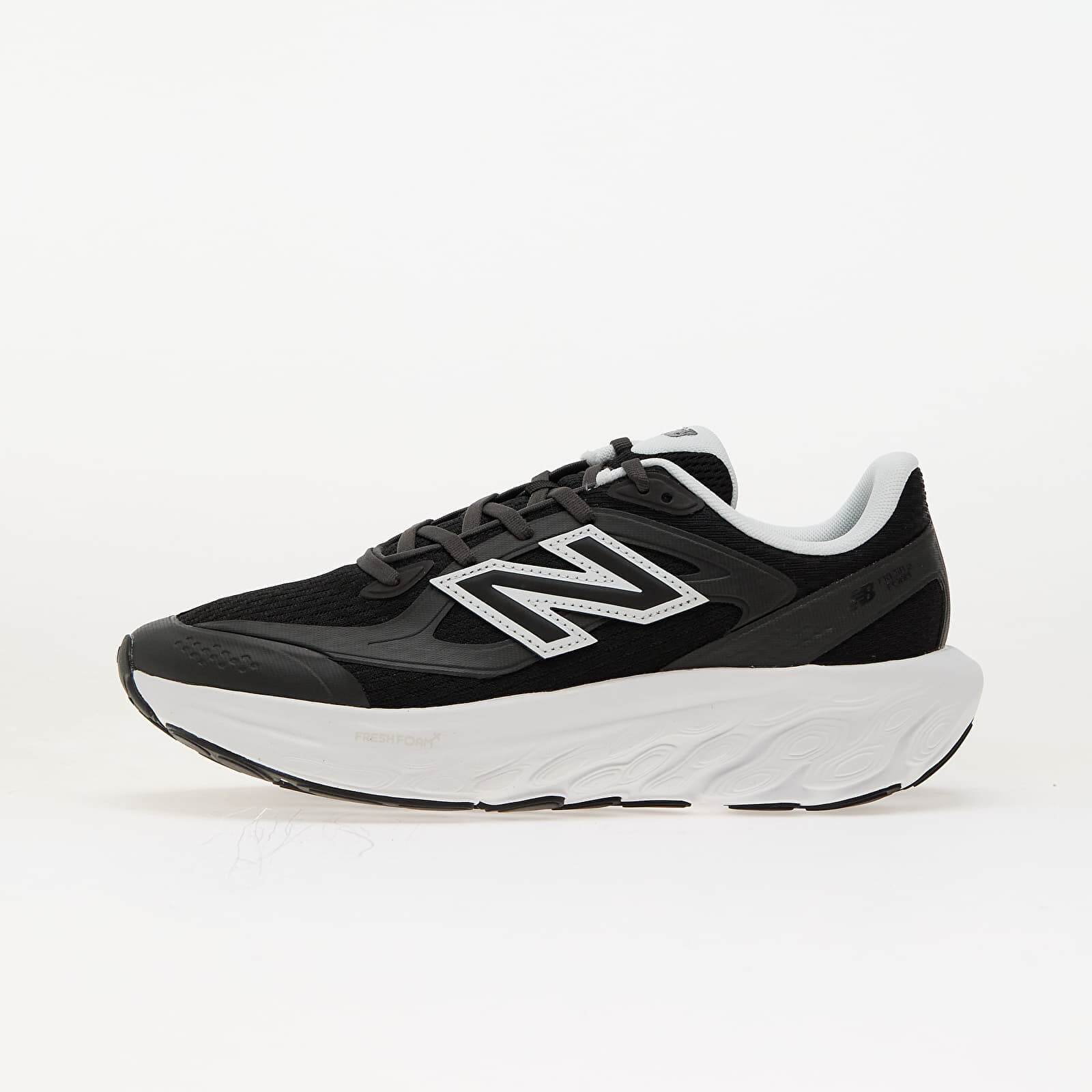 Tenisky New Balance TRN Black/White EUR 38.5