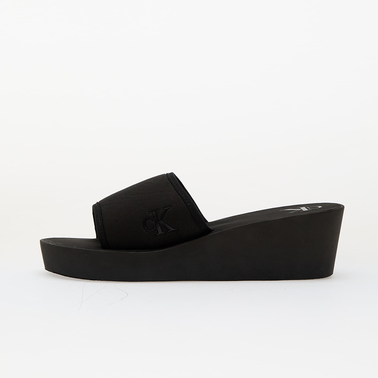 Tenisky Calvin Klein Jeans Beach Wedge Slide Ca Black EUR 38