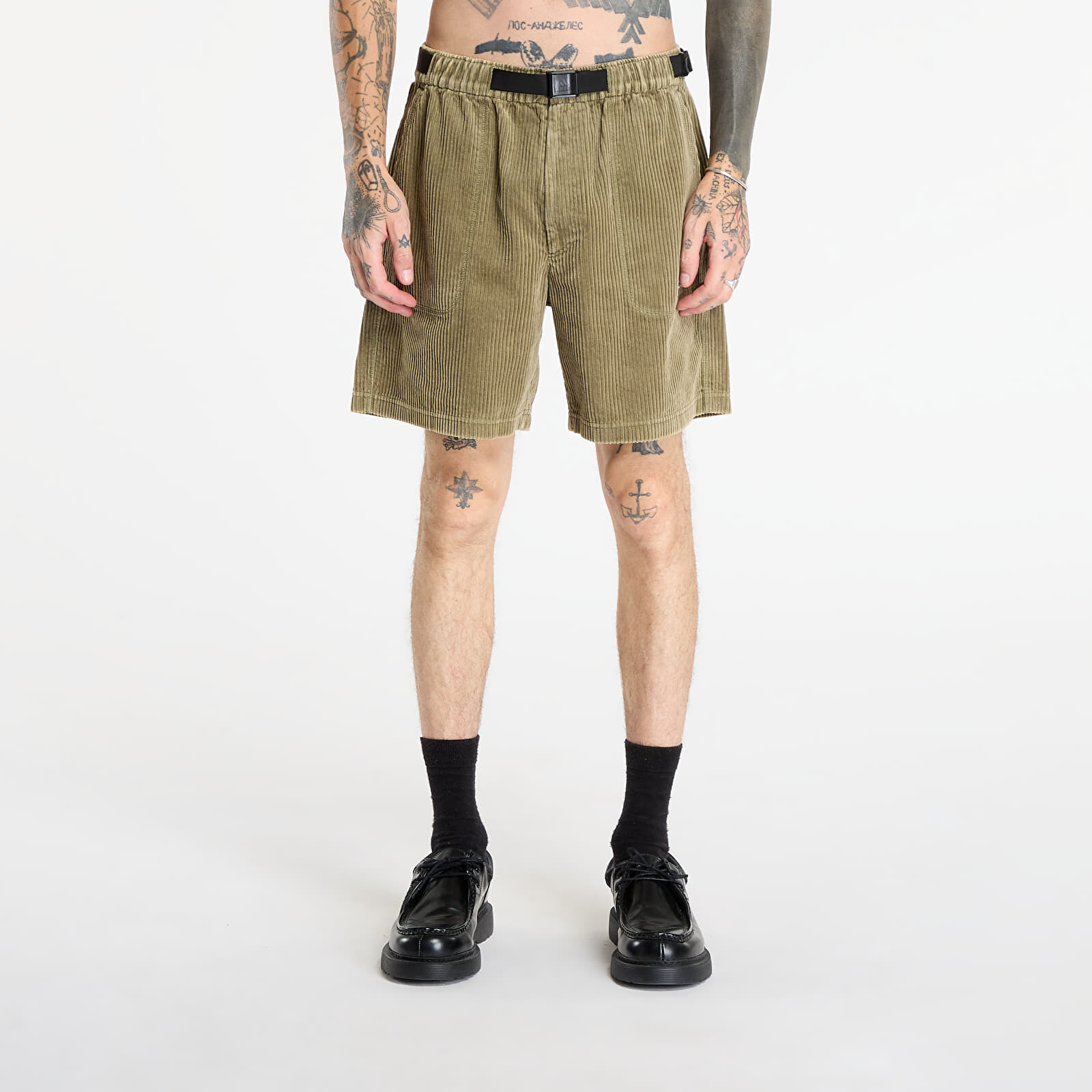 Šortky adidas Equipment Corduroy Shorts Focus Olive L
