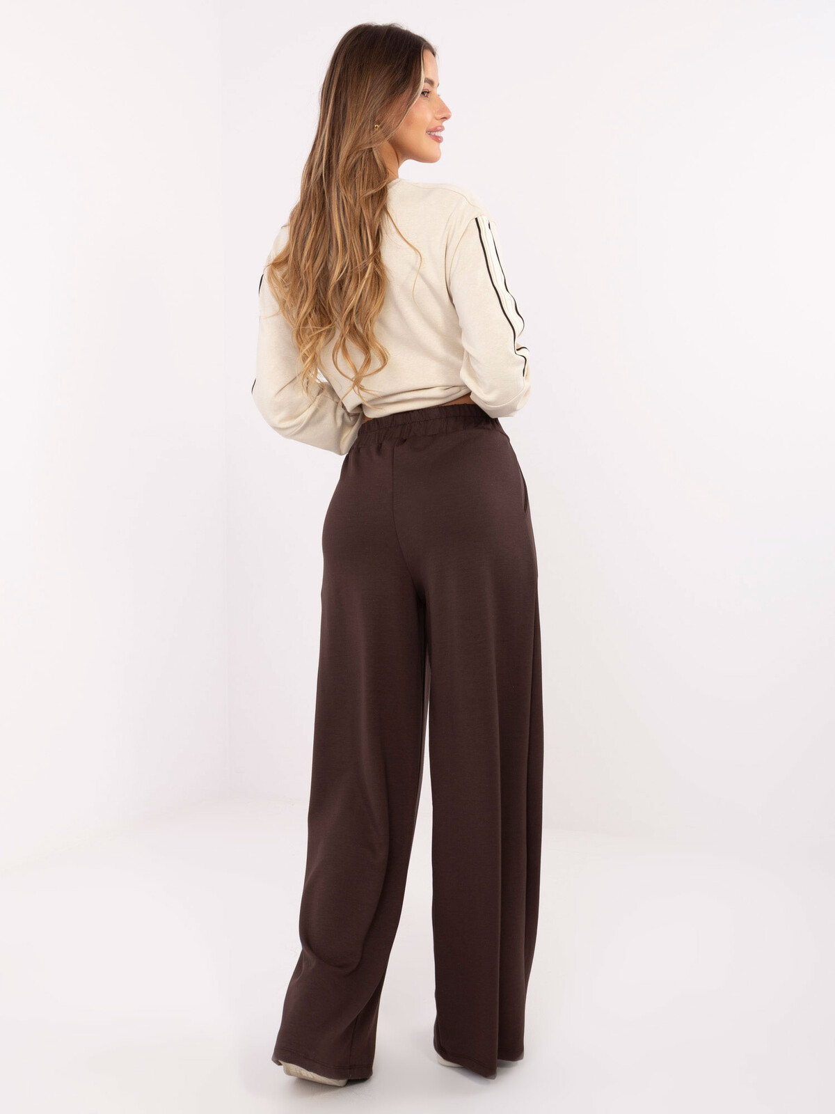 Tmavohnedé tepláky