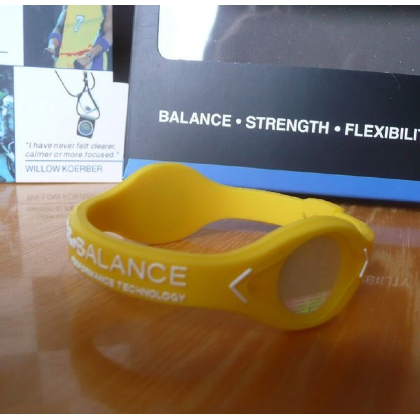 Balančný náramok s hologramom Power Balance - žltý-biely, XS