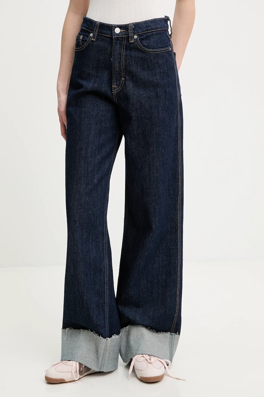 Rifle Tommy Jeans tmavomodrá farba, DW0DW21796