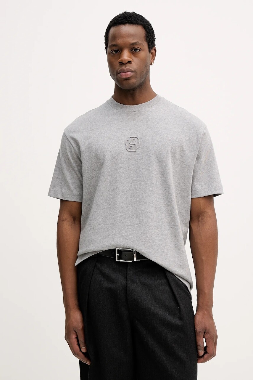 Bavlnené tričko BOSS pánske, šedá farba, s nášivkou, 50555106