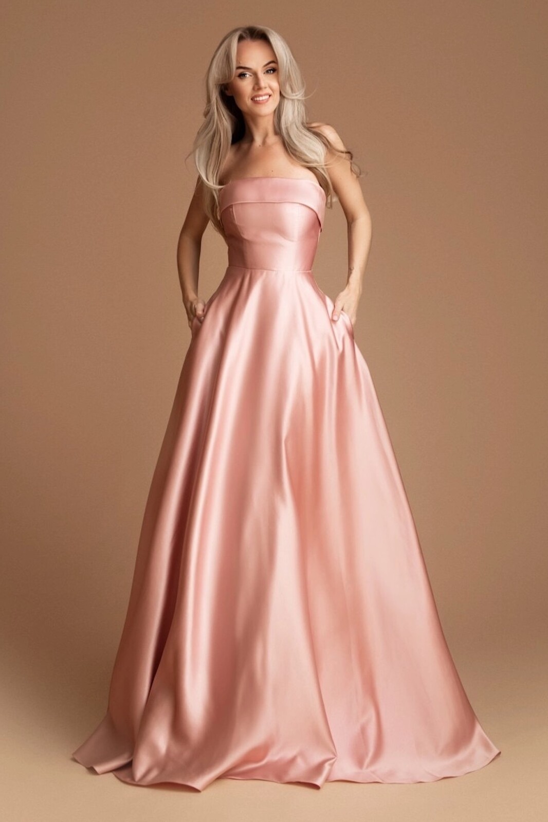 Eva & Lola Ružové spoločenské šaty Veľkosť: S