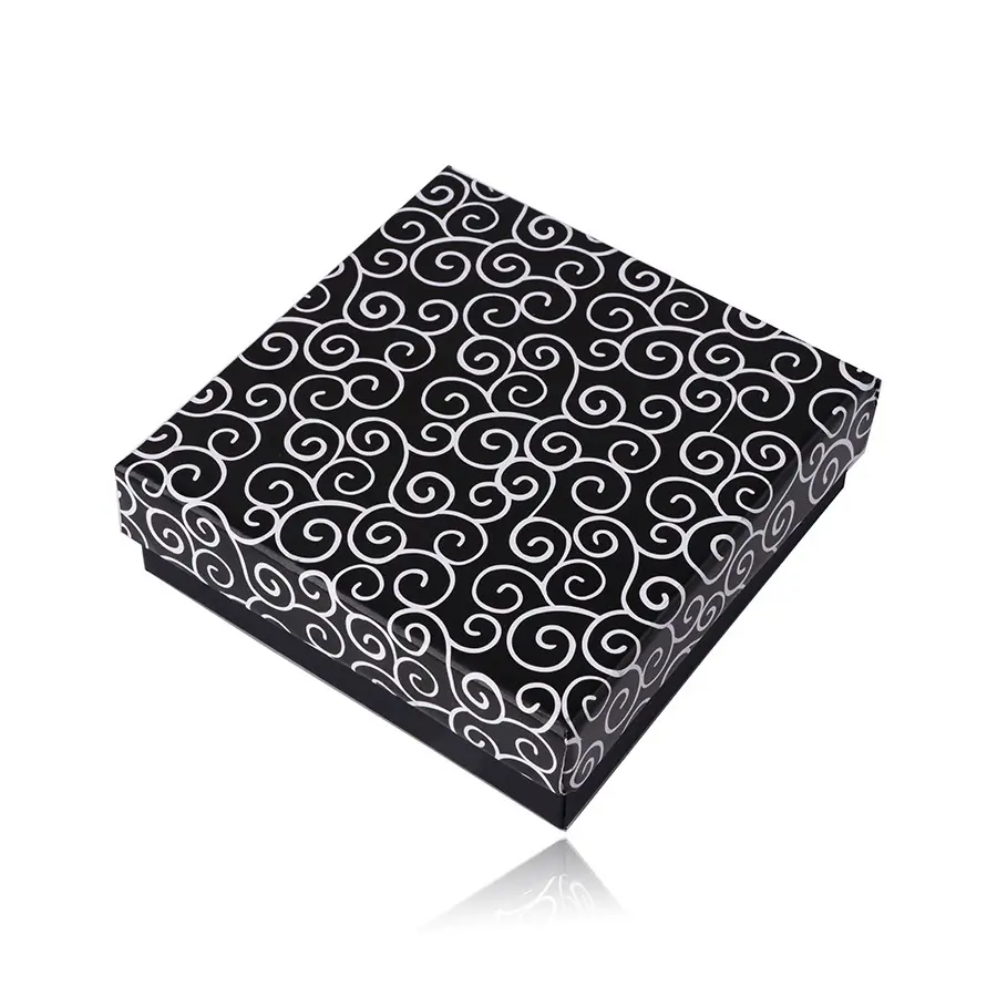 Darčeková krabička na náhrdelník alebo set - čierna farba, povrch s motívom ornamentu