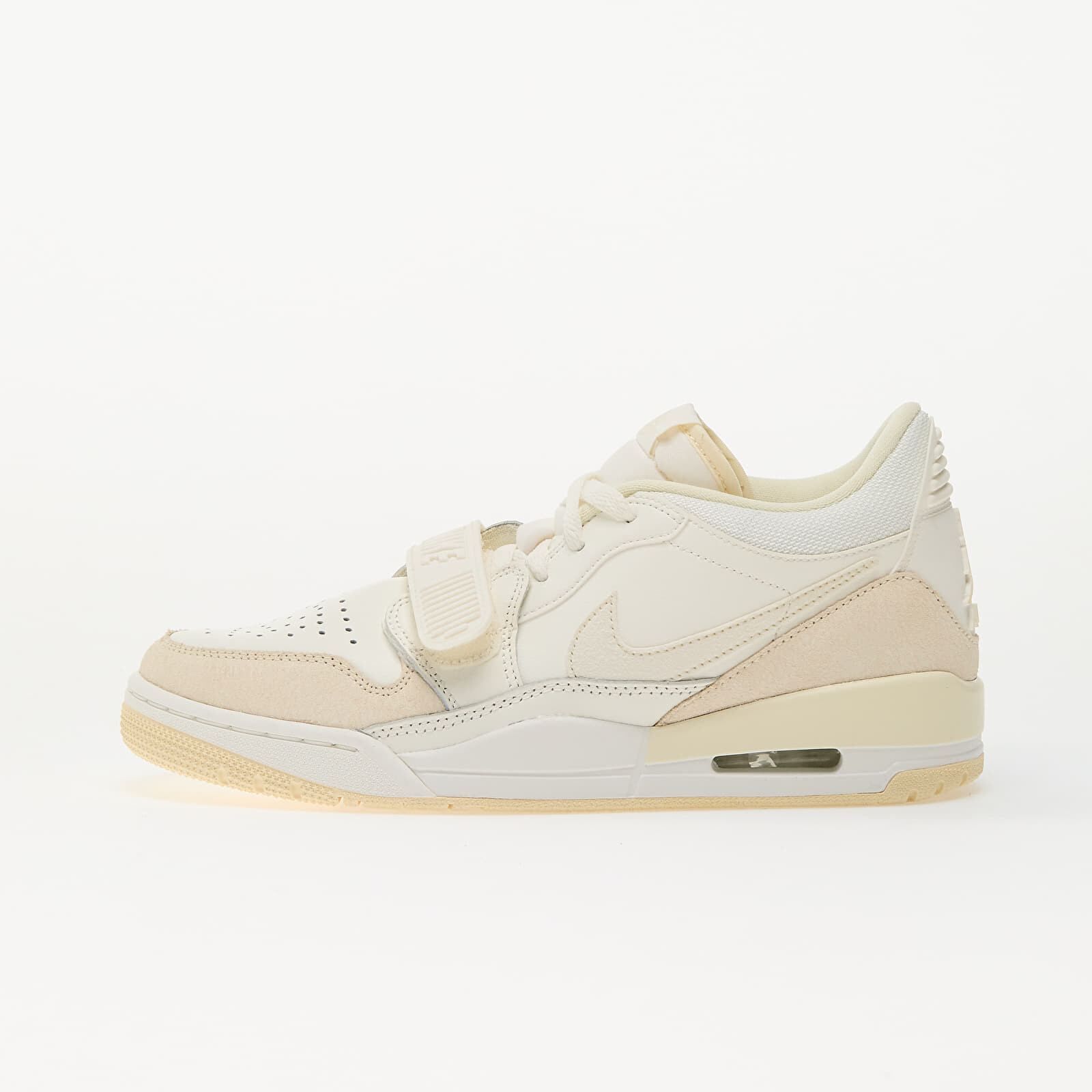 Tenisky Air Jordan Wmns Legacy 312 Low Sail/ Coconut Milk-Muslin EUR 42