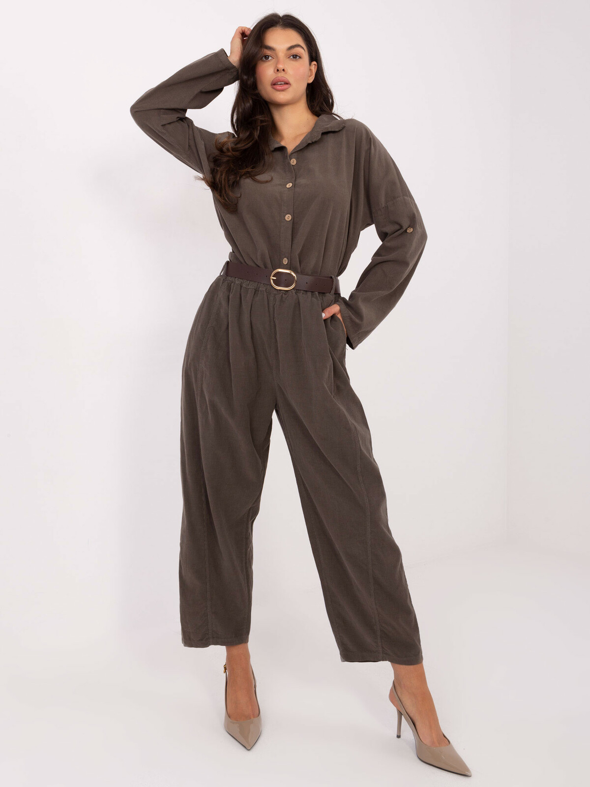 Dlhý overal v tmavej khaki farbe