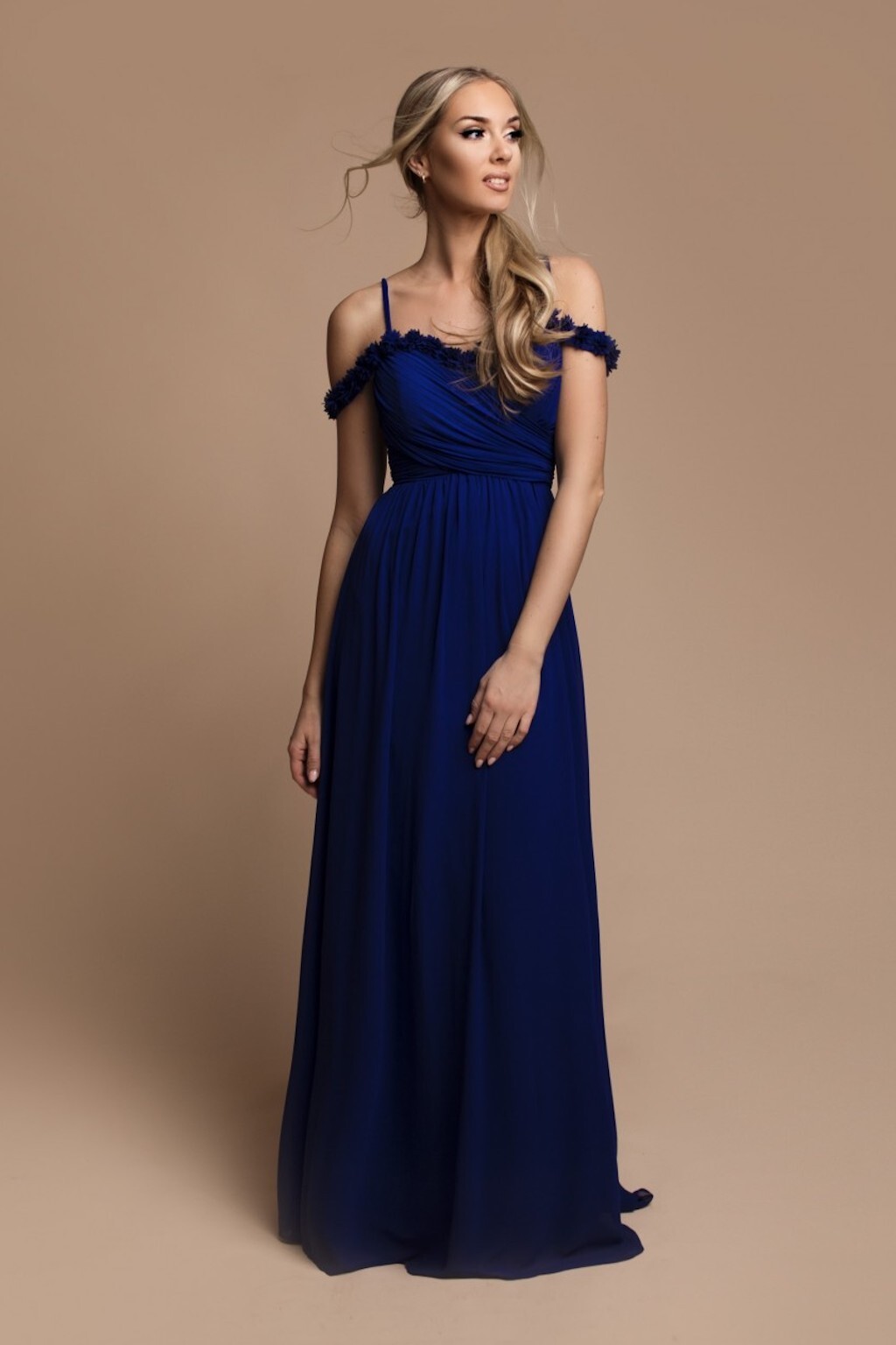 Eva & Lola Modré šifónové šaty s kvetinovými ramienkami Veľkosť: M