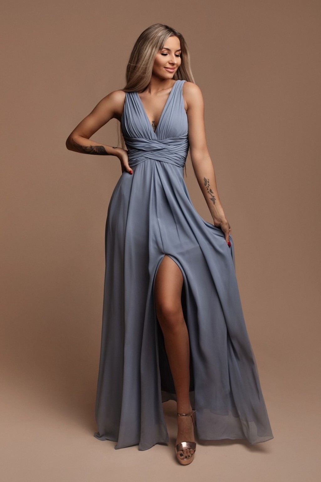 Eva & Lola Svetlomodré šifónové šaty s rozparkom Veľkosť: S