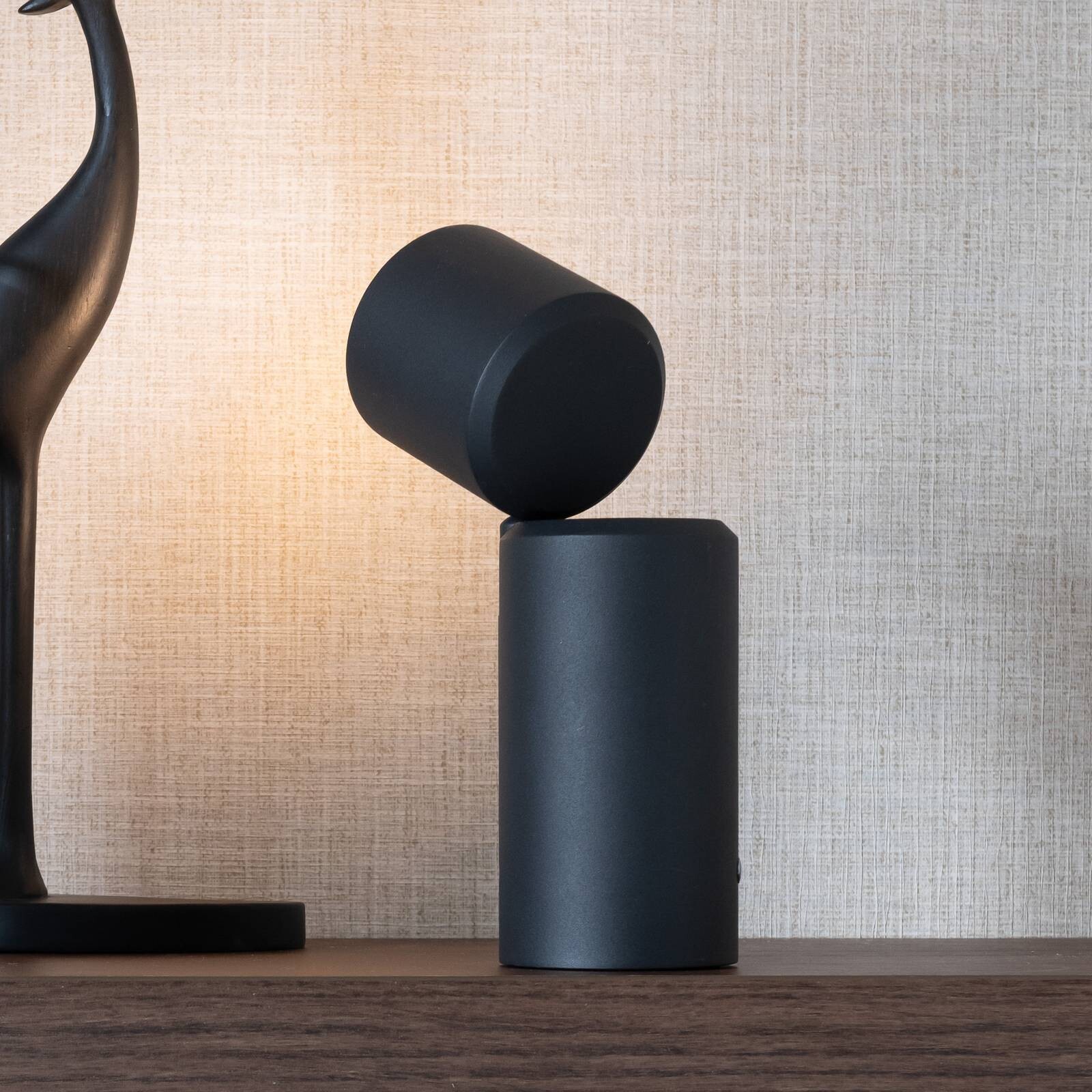 It's about RoMi LED stolná lampa Milan, čierna, 19 cm