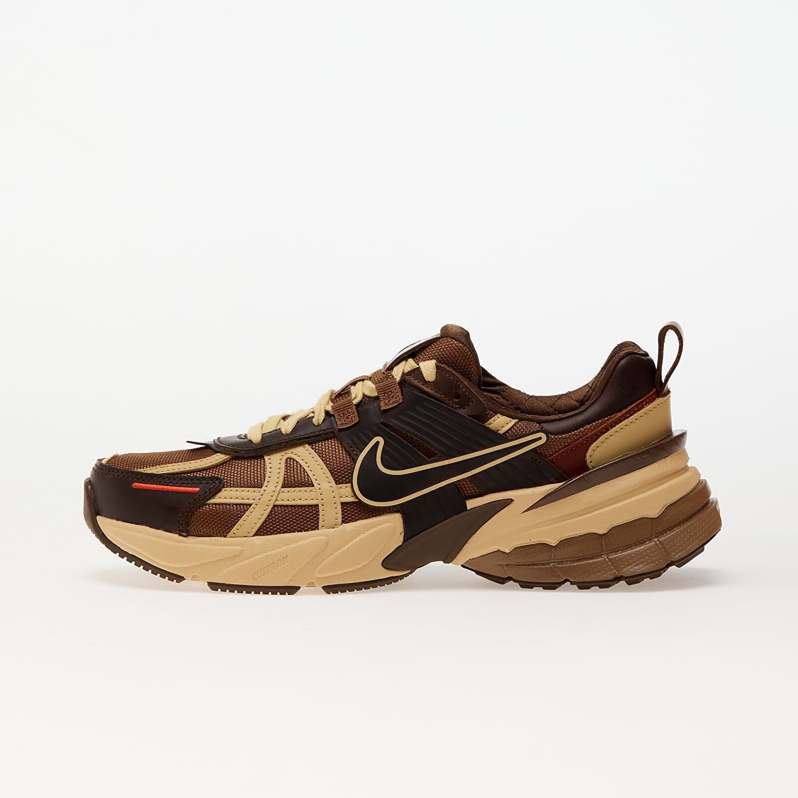 Tenisky Nike V2K Run Lt British Tan/ Lt British Tan-Sesame EUR 42.5