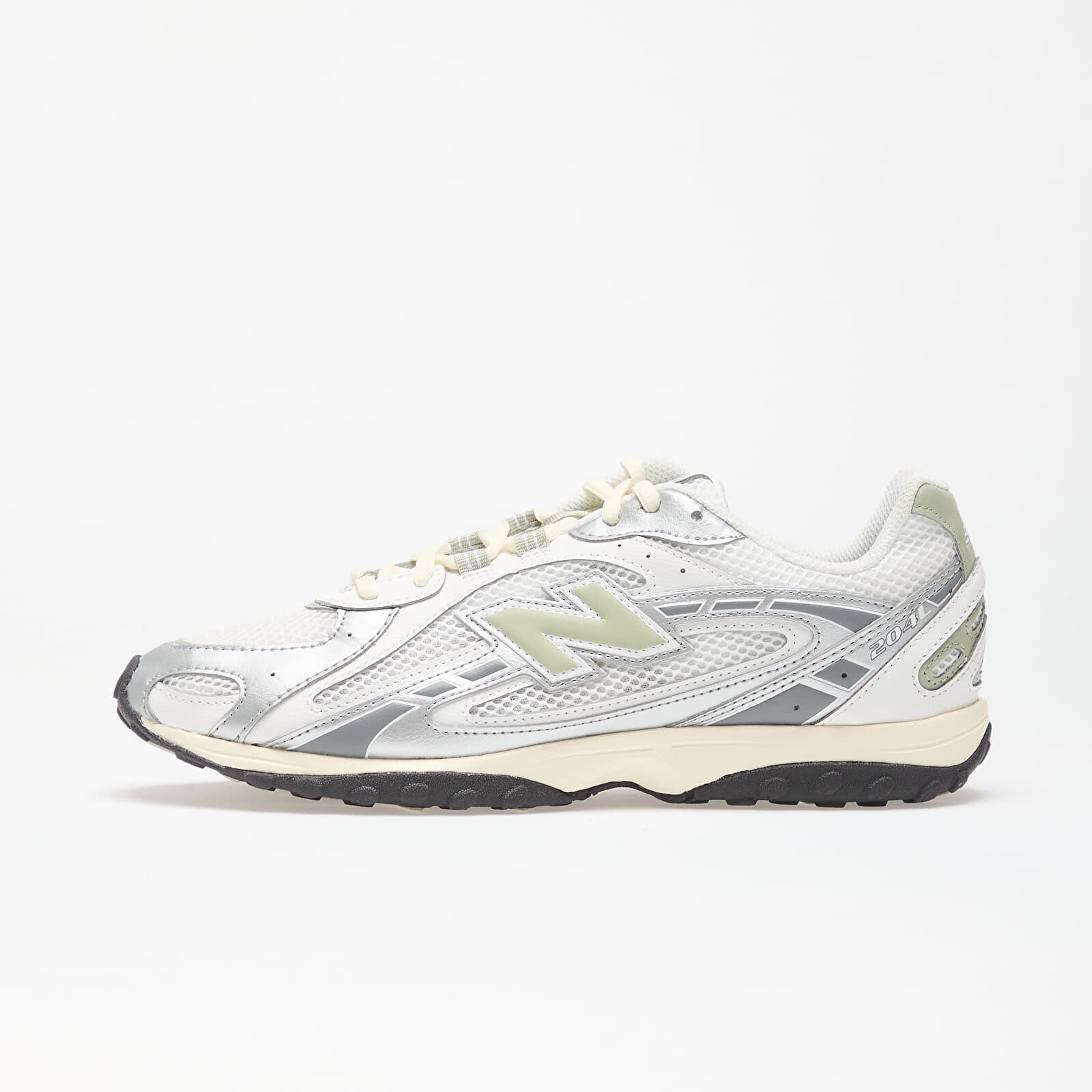 Tenisky New Balance 204 Silver Metallic EUR 44.5