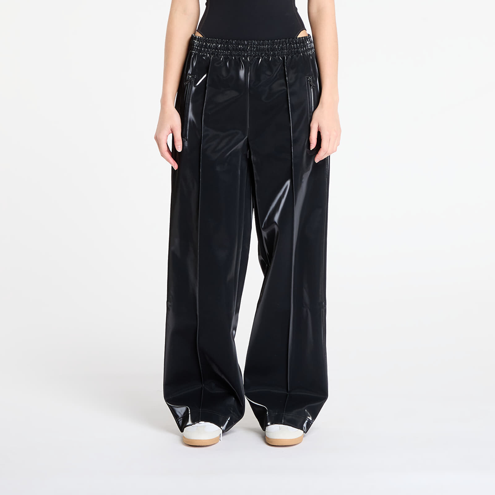 Kalhoty adidas Adicolor Holiday Track Tracksuit Bottoms Black S