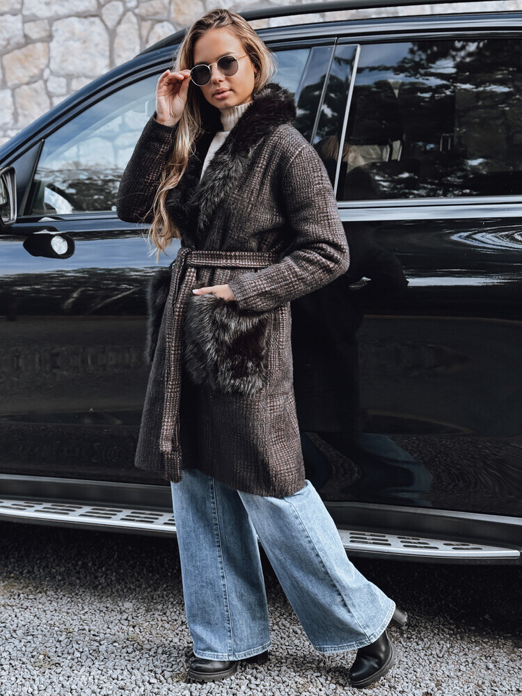 Płaszcz damski z futerkiem czarny Dstreet