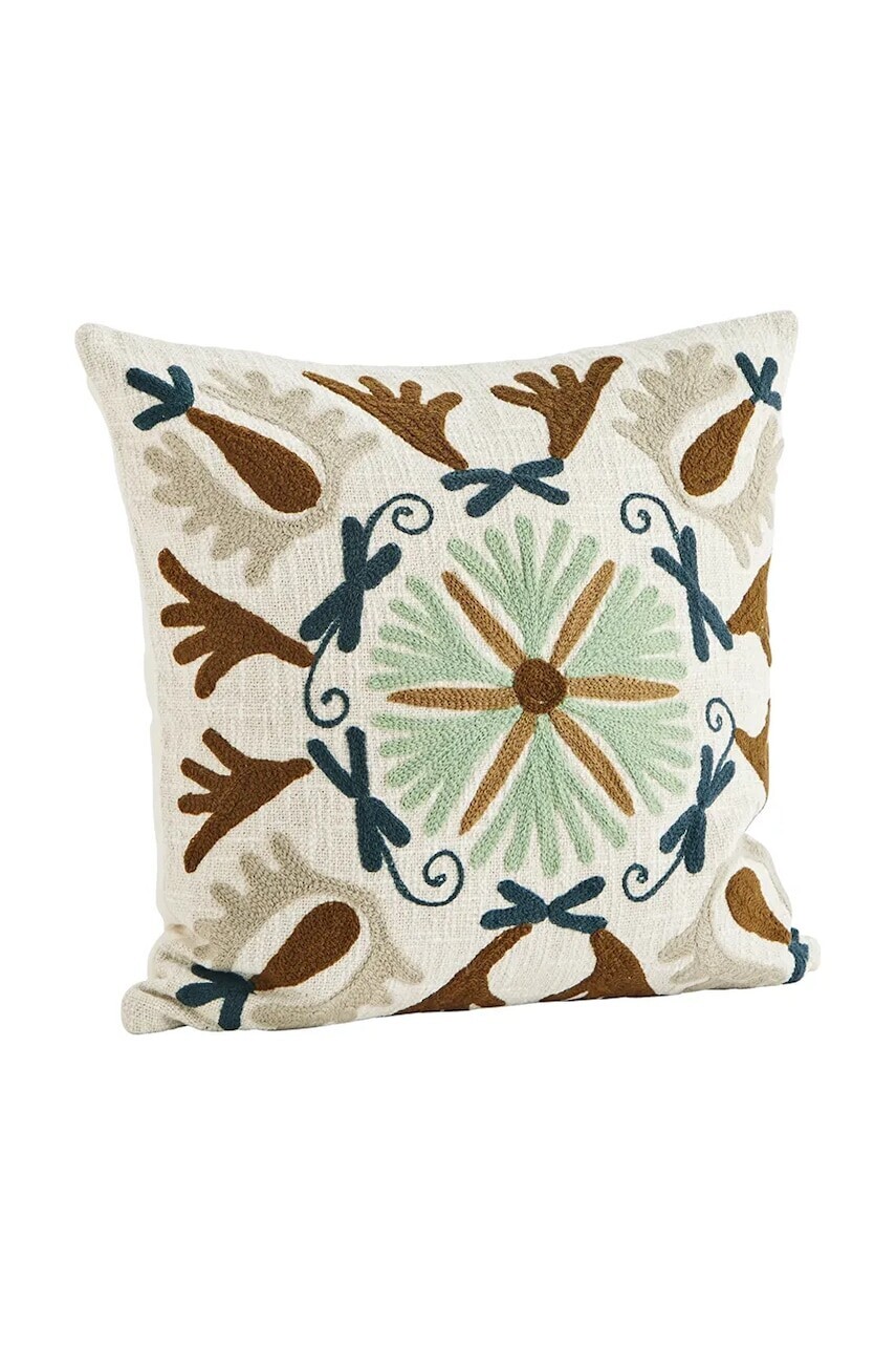 Dekoratívna obliečka na vankúš Madam Stoltz 45 x 45 cm viac farieb