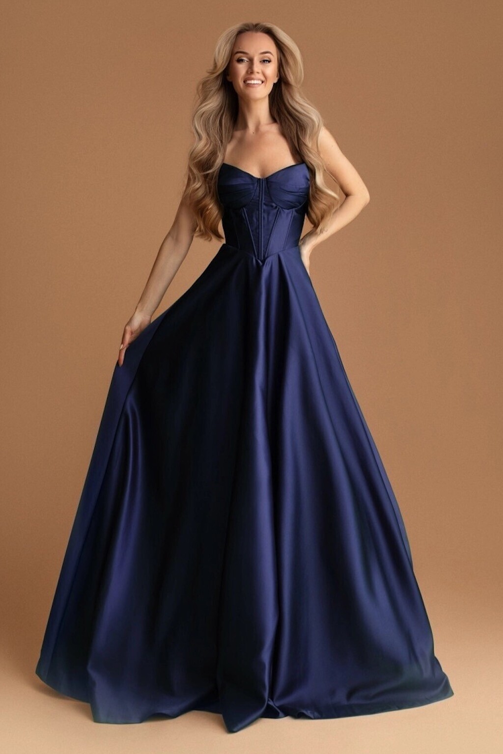 Eva & Lola Tmavomodré spoločenské šaty Veľkosť: L