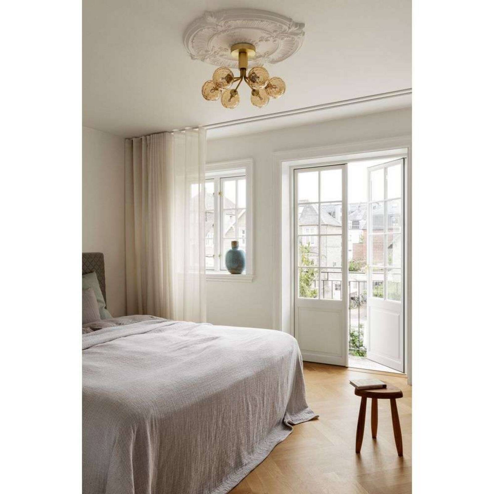 Nuura stropné svietidlo Apiales 6, Ø 50 cm, mosadzno-zlatá farba