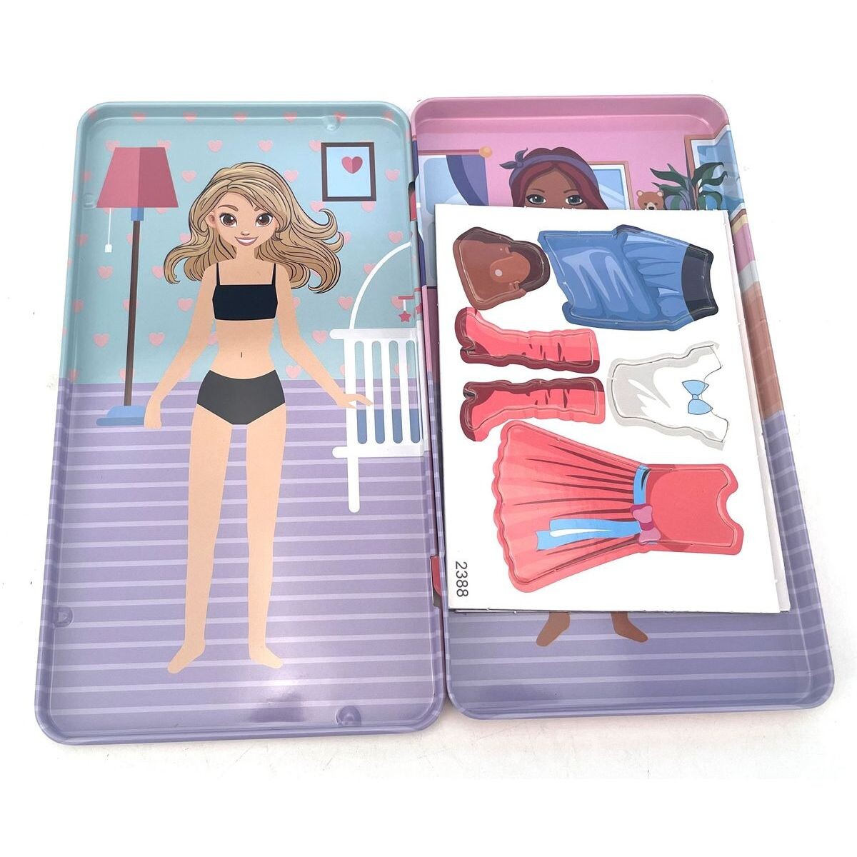 Magnetické obliekanie bábik v krabičke