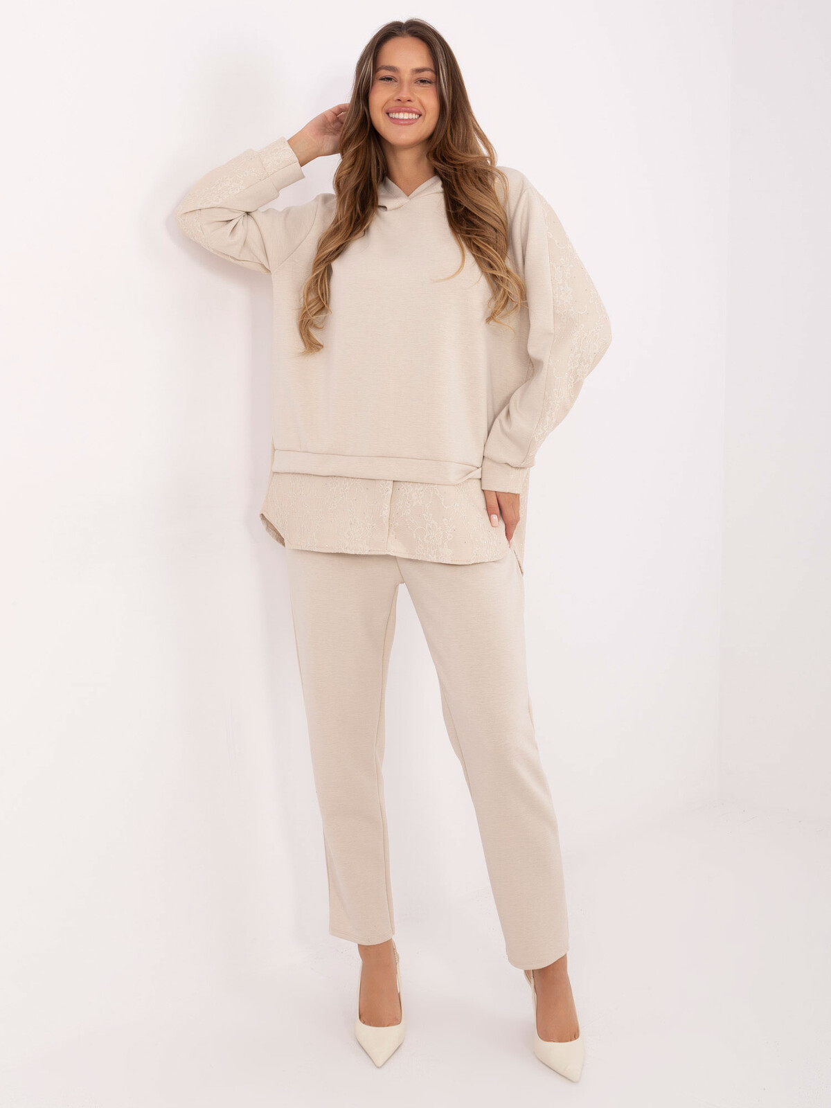 Komplet svetlo béžový