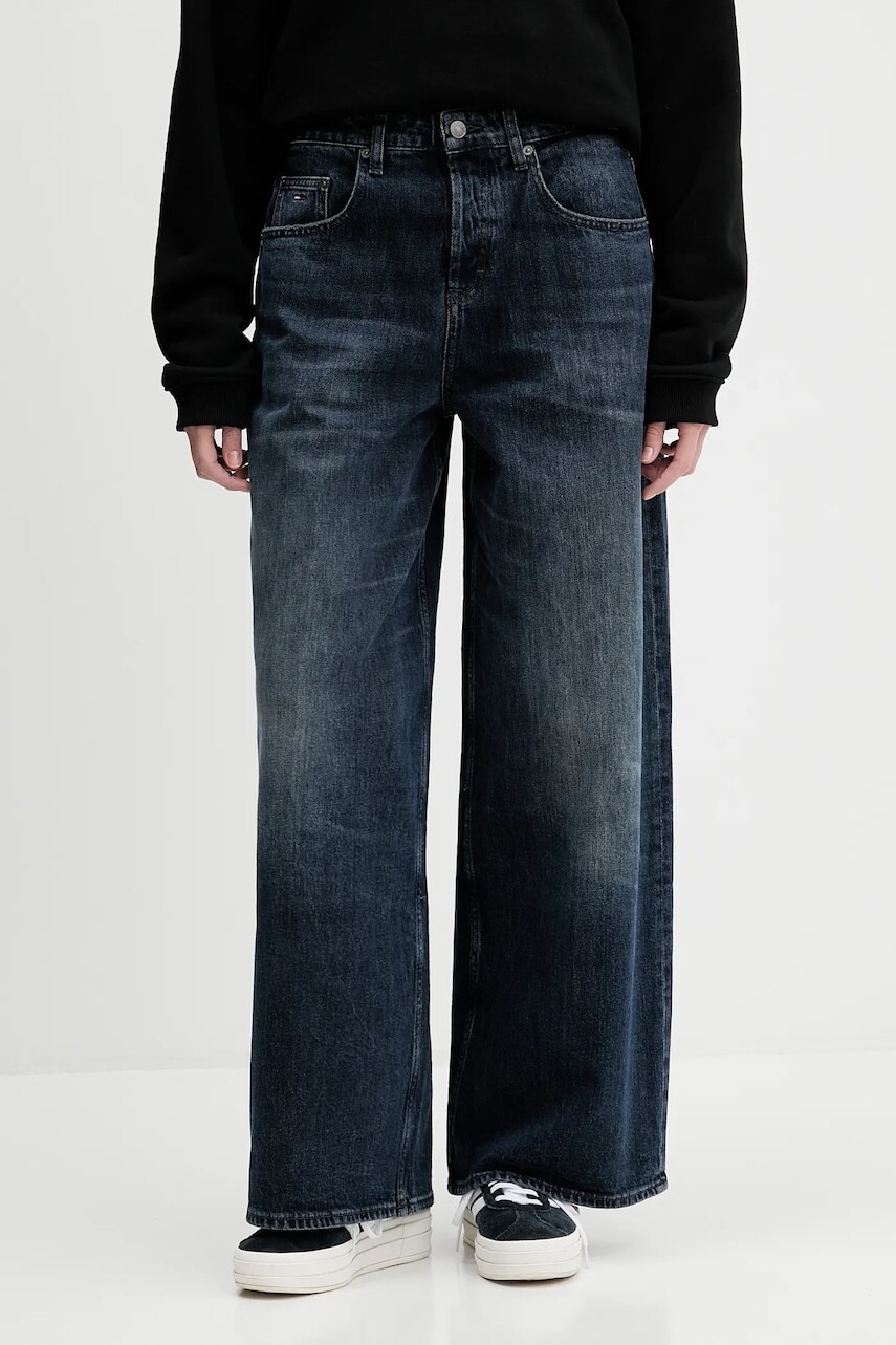 Rifle Tommy Jeans tmavomodrá farba, DW0DW21513