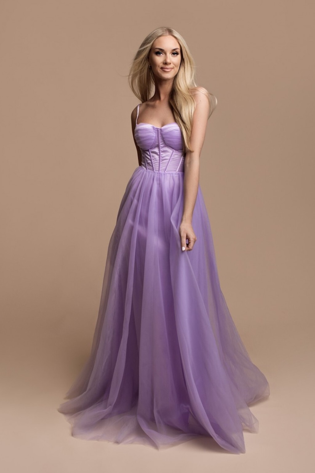 Eva & Lola Fialové tylové šaty s korzetom Veľkosť: L