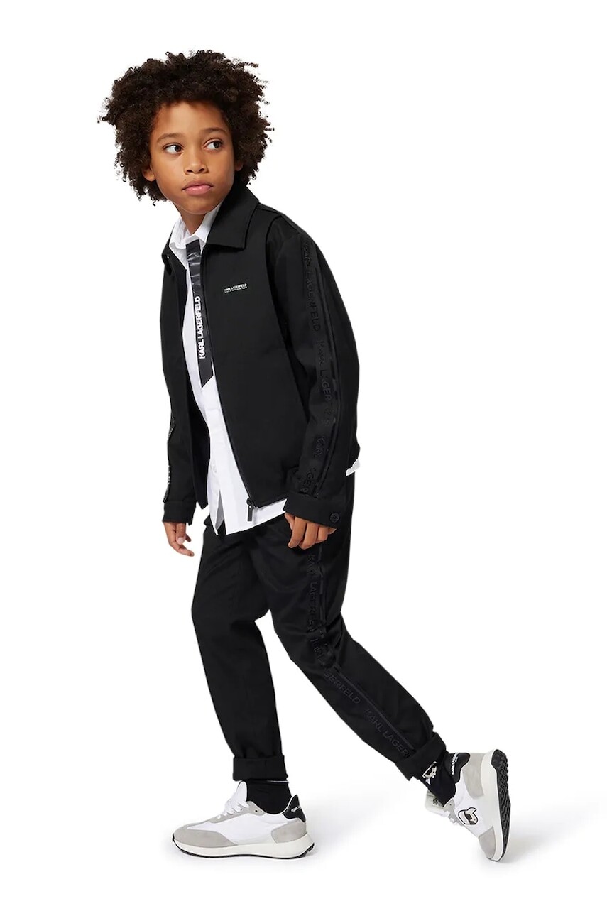 Detské nohavice Karl Lagerfeld čierna farba, s nášivkou, Z30629