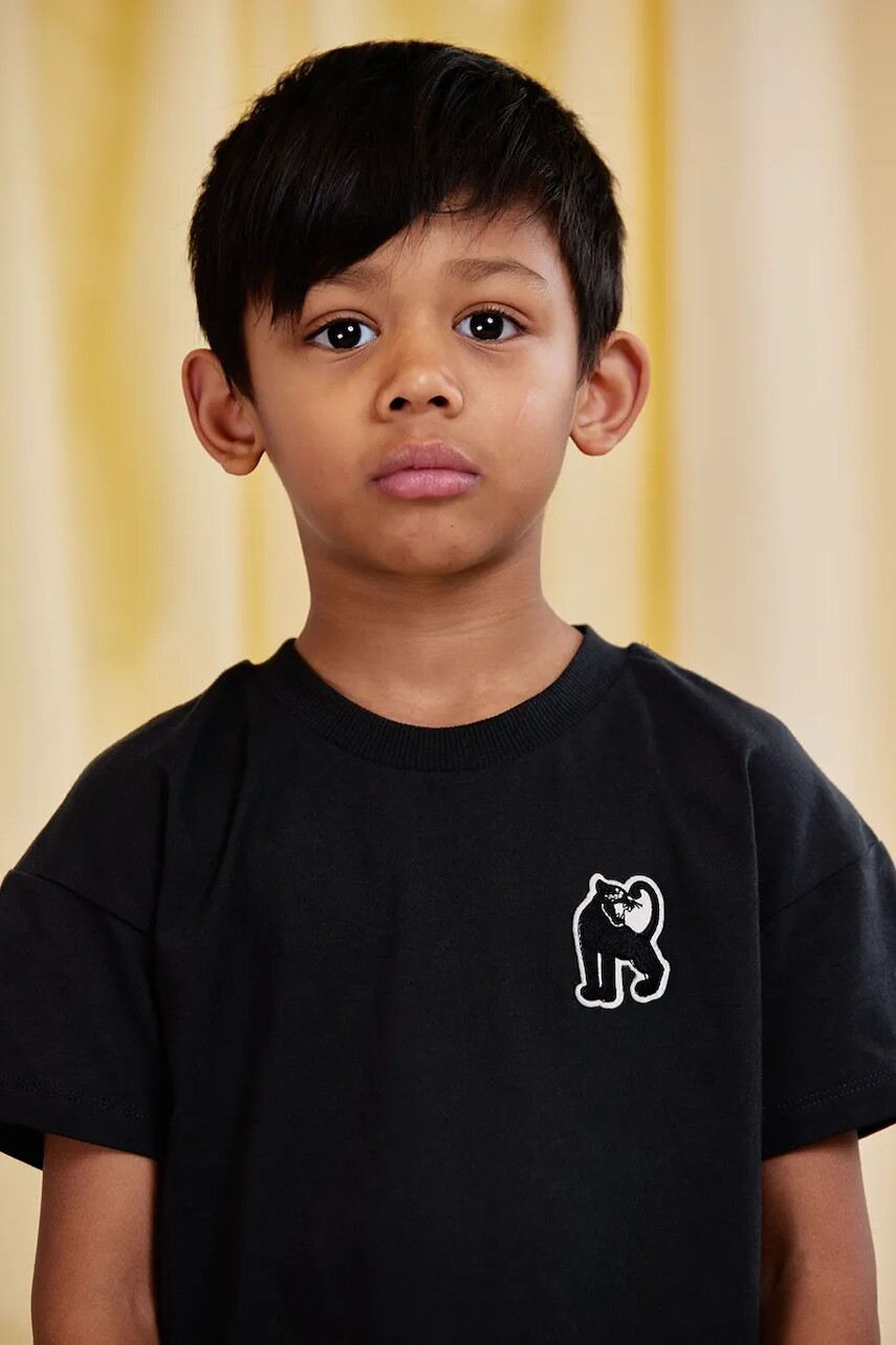 Detské bavlnené tričko Mini Rodini Panther čierna farba, s nášivkou, 11000340