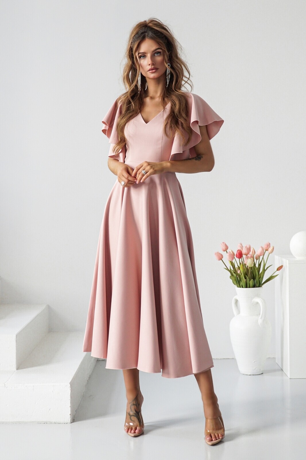 Warsaw Dress Staroružové midi šaty s volánovými rukávmi Veľkosť: XS