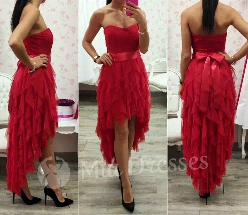 Poškodený tovar - Červené asymetrické šaty so stuhou Veľkosť: M