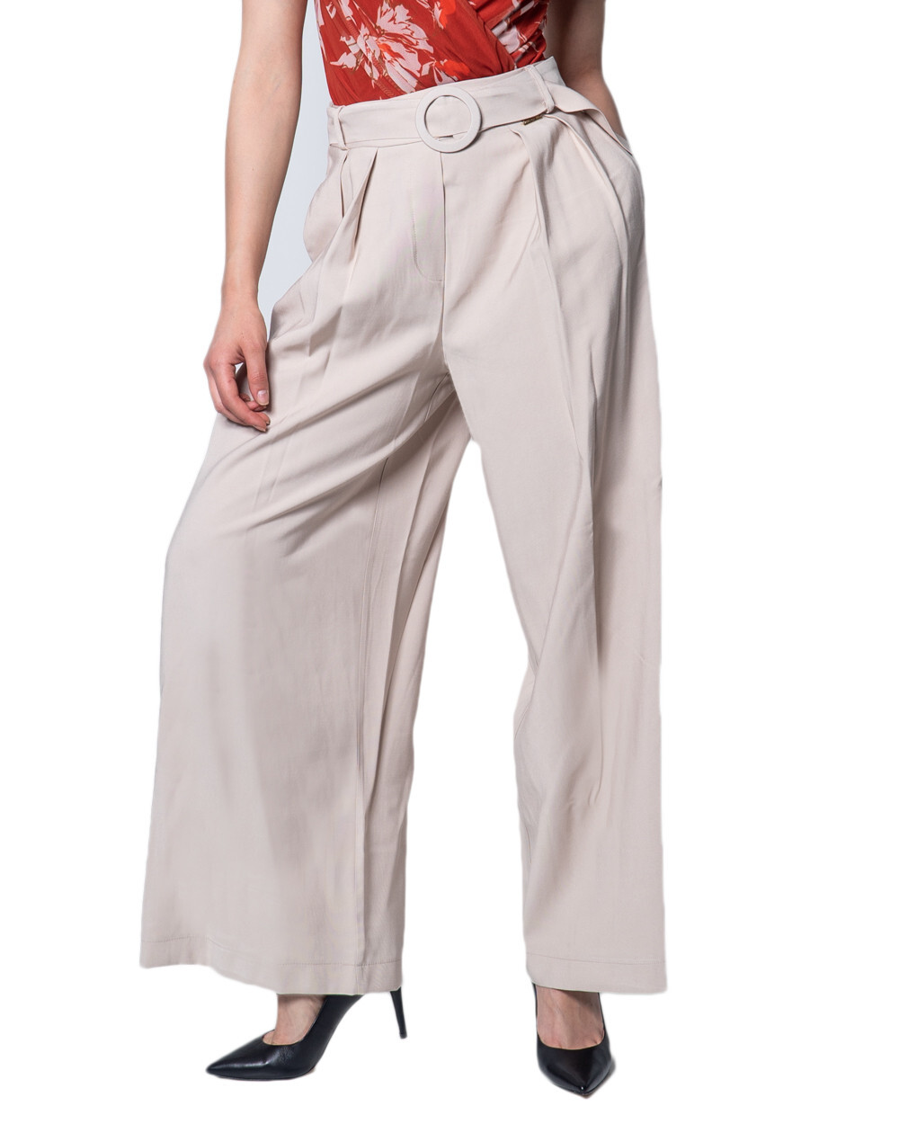 Dámske široké nohavice s opaskom