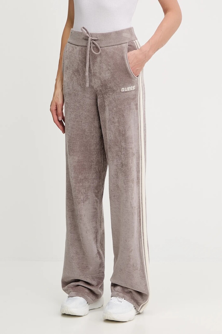 Tepláky Guess EMILIA béžová farba, s nášivkou, V5BB09 Z1170