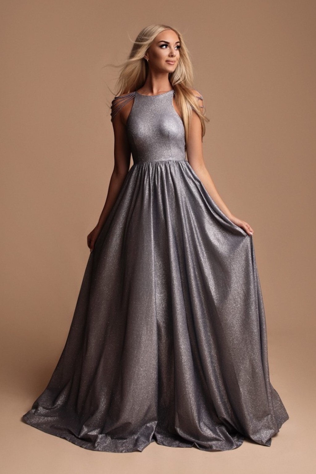 Eva & Lola Strieborné trblietavé šaty s korálikmi Veľkosť: L