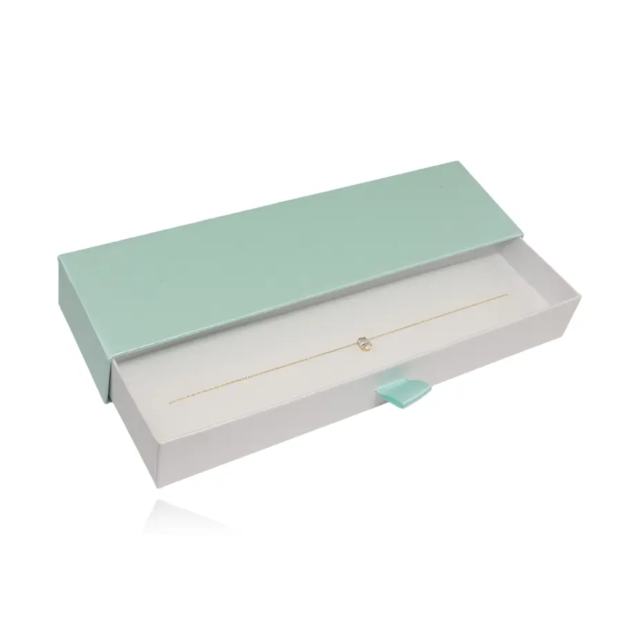 Zelená papierová krabička na náramok, výsuvné vnútro s bielou poduškou