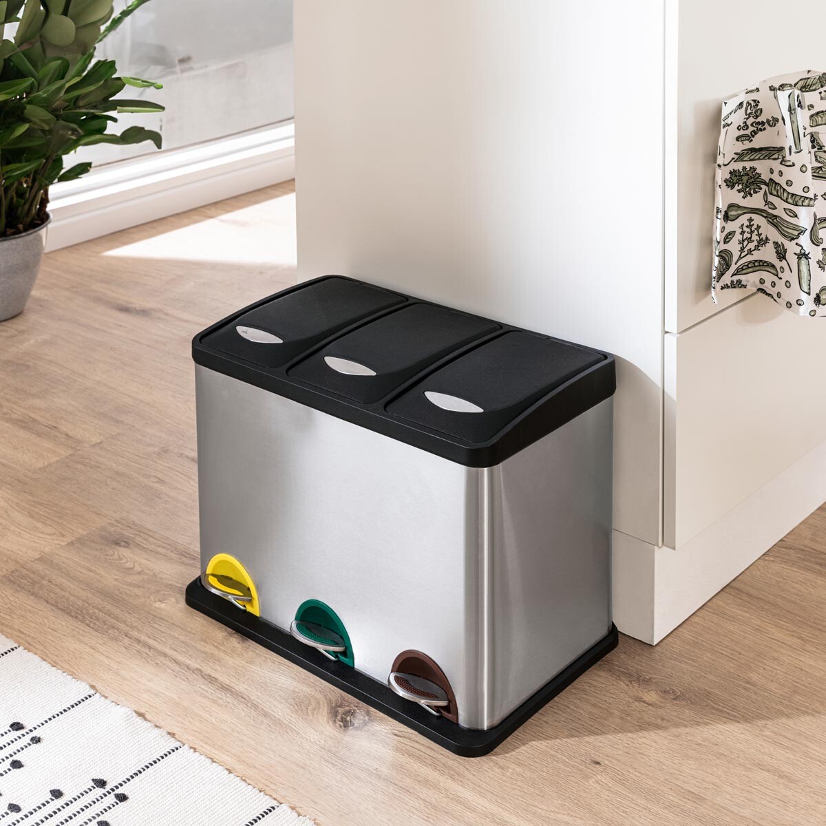 Prémiový triediaci kôš