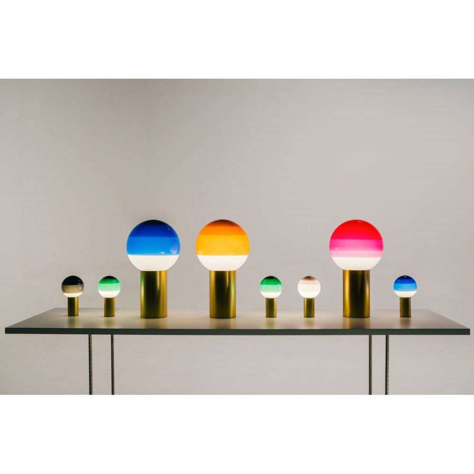 MARSET Akumulátorová stolová lampa Dipping Light, zelená/mosadz