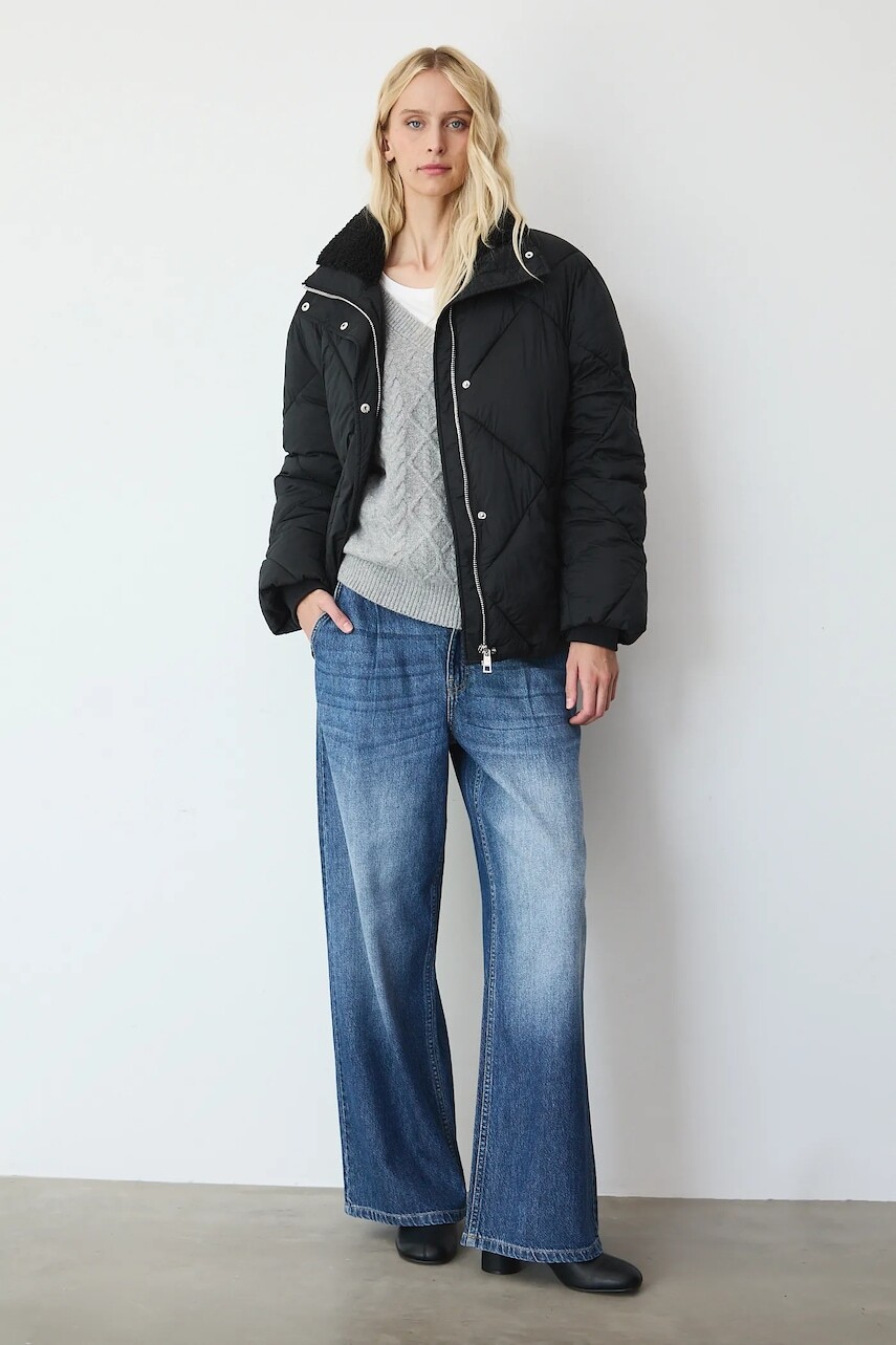 Bunda Medicine čierna farba, zimná