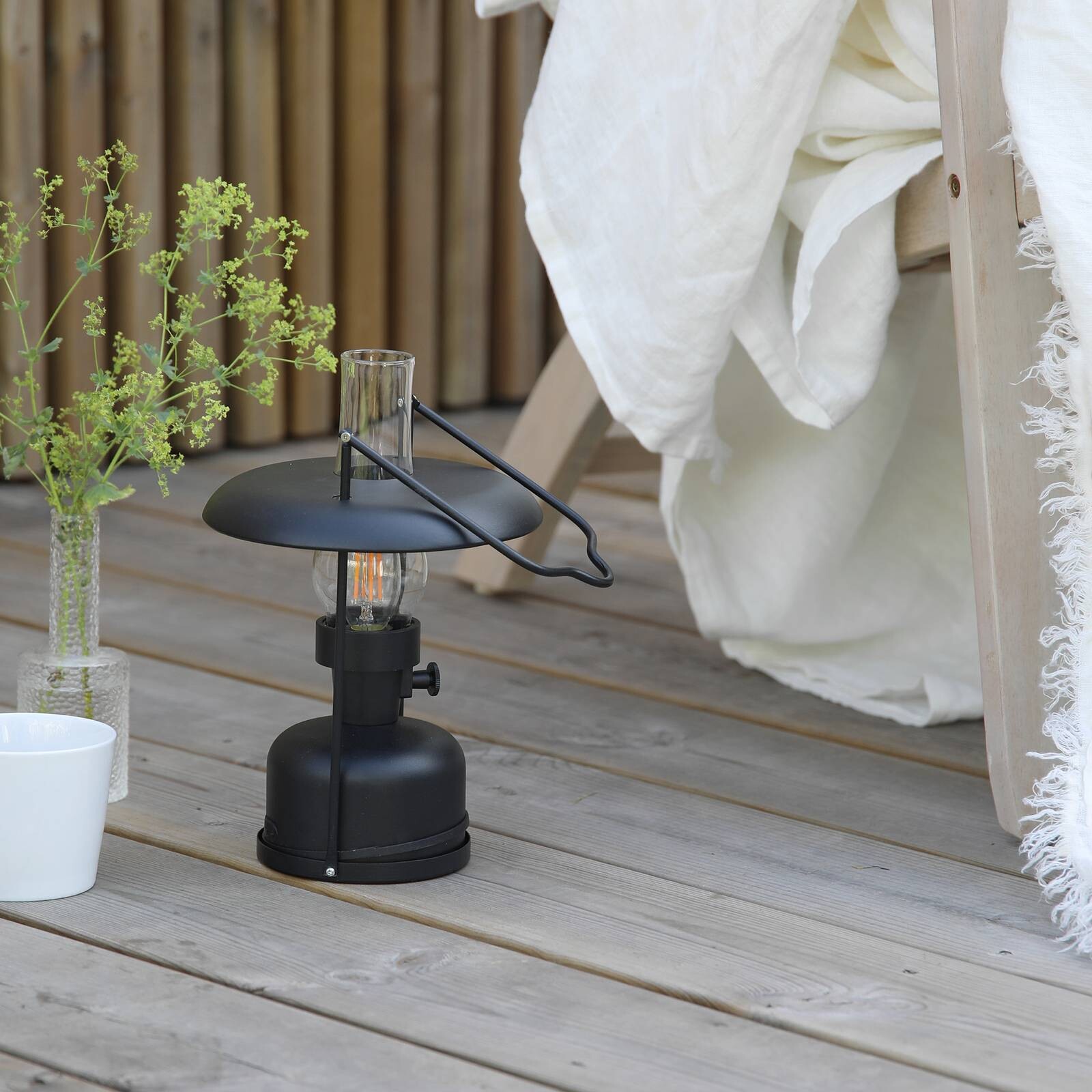 Markslöjd LED stolná lampa Fanos, čierna, stmievateľná, IP44