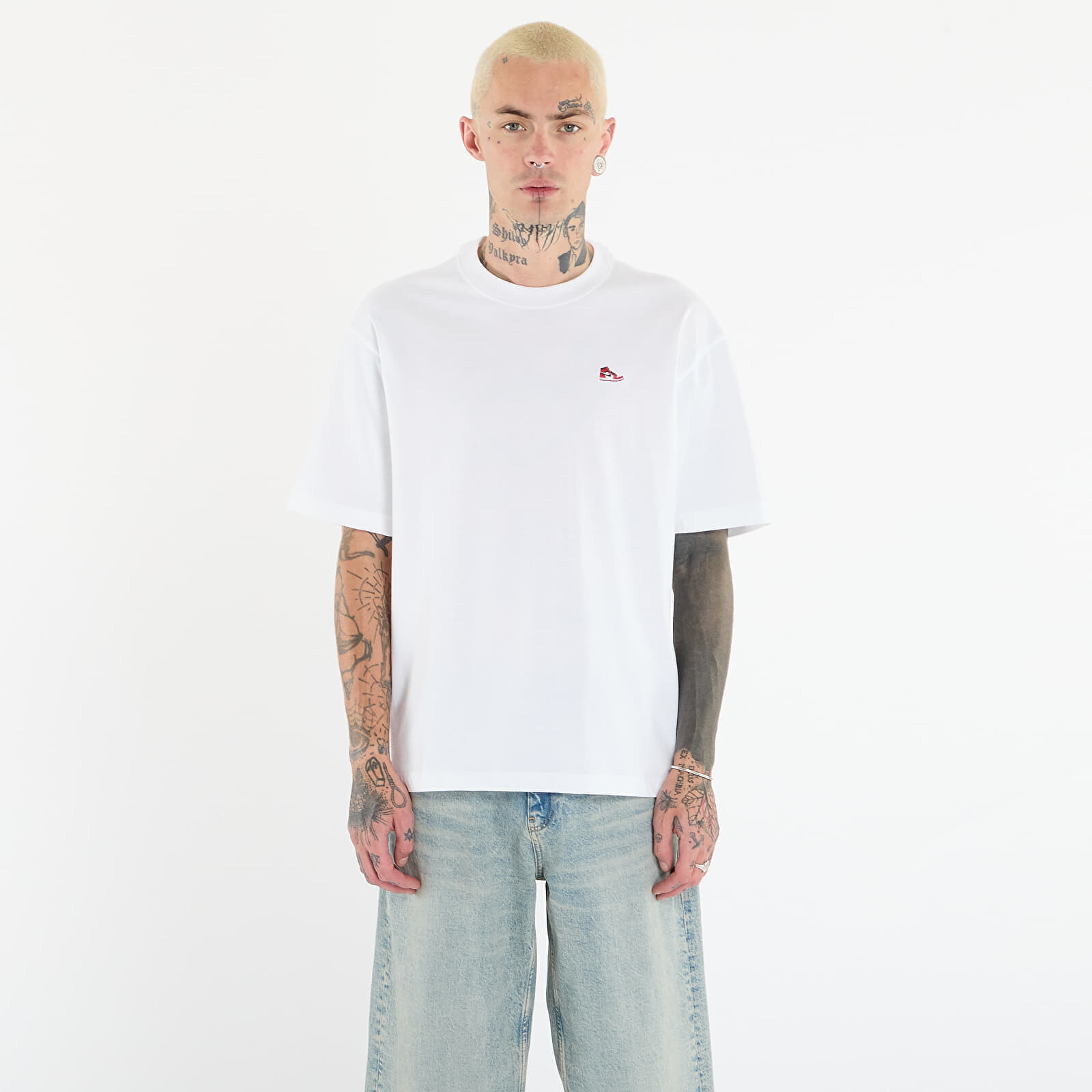 Tričko Jordan Brand Men's Sneaker Patch T-Shirt White/ Varsity Red XXL