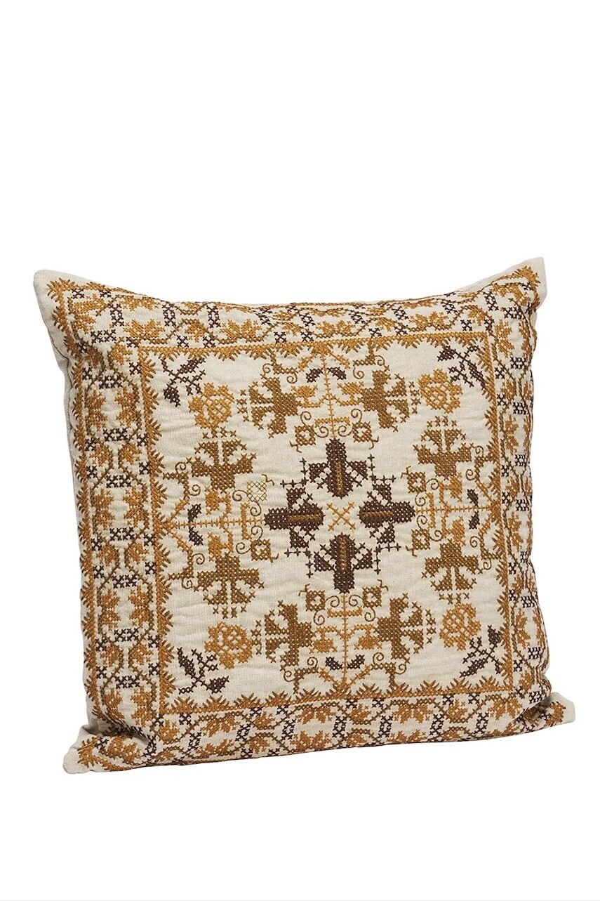 Dekoratívna obliečka na vankúš Madam Stoltz 50 x 50 cm viac farieb