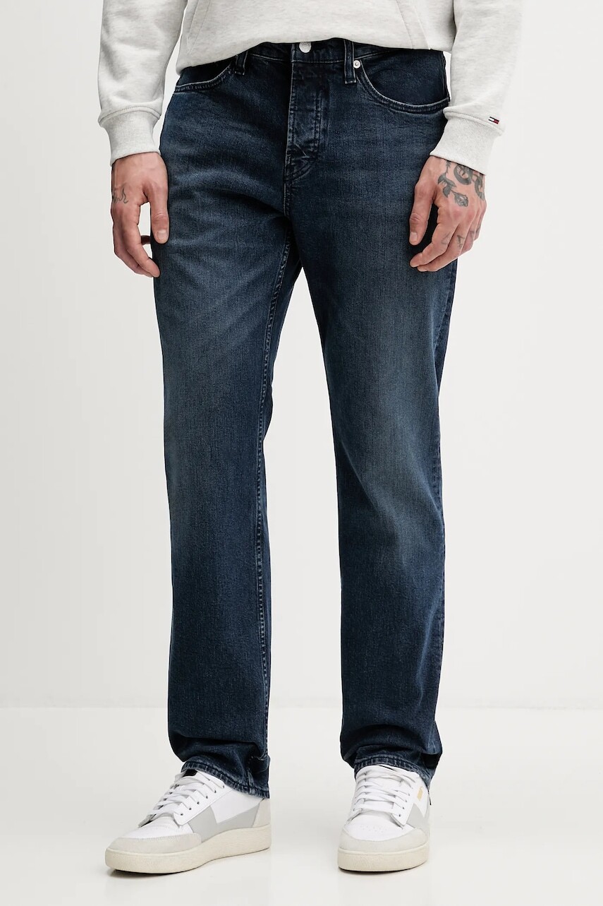 Rifle Tommy Jeans tmavomodrá farba, DM0DM22588