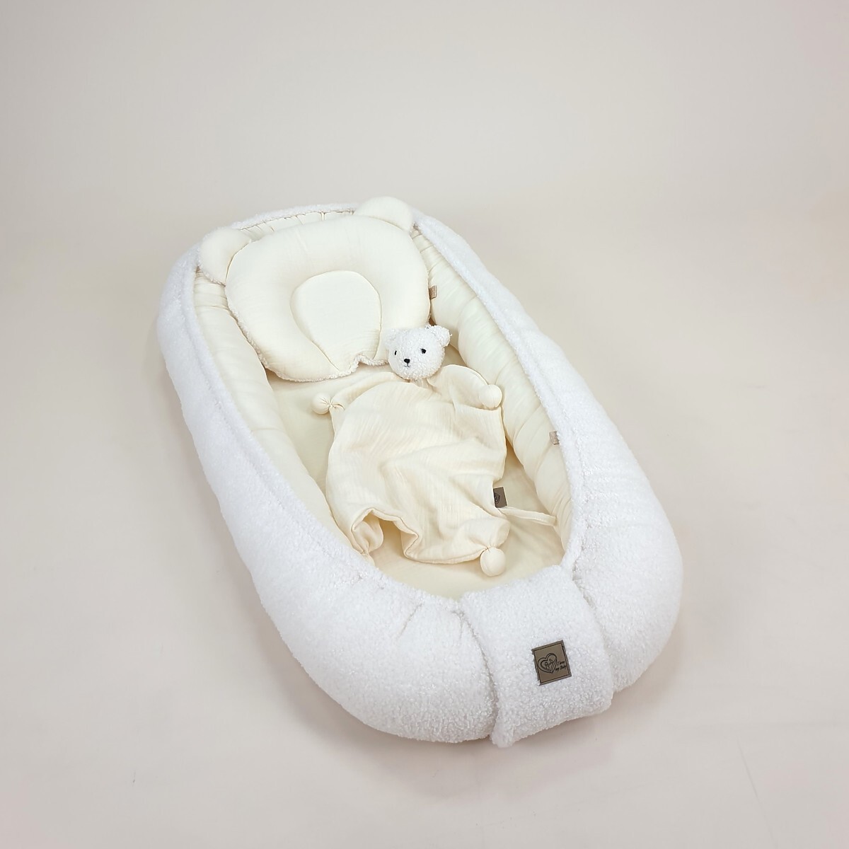 Detské hniezdo Teddy z mušelínu a baránka - ecru